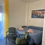 Konukevi Minihouselarissa Diverona Verona