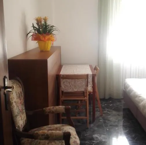 Minihouselarissa Diverona 3* Верона