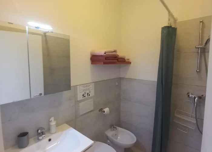 Minihouselarissa Diverona Верона