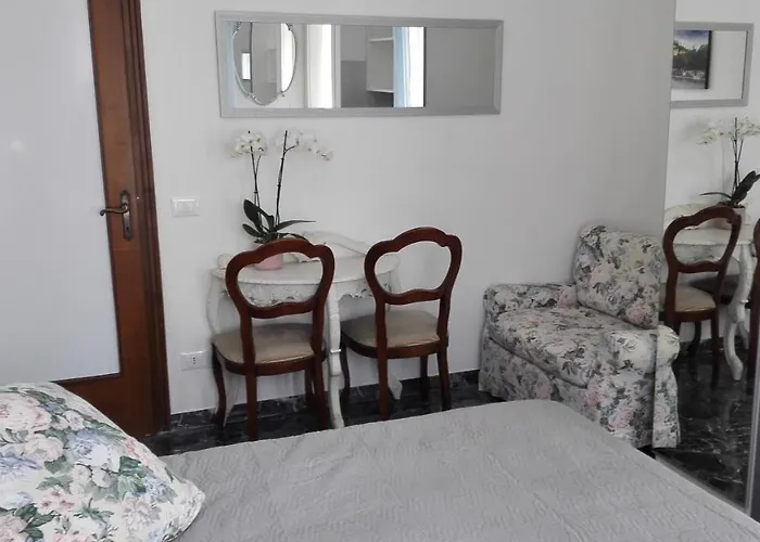 Minihouselarissa Diverona Гостевой дом Верона