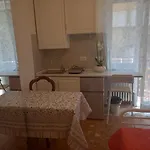 Minihouselarissa Diverona Gæstehus 3*