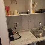 Gæstehus Minihouselarissa Diverona