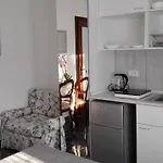 Gæstehus Minihouselarissa Diverona Verona