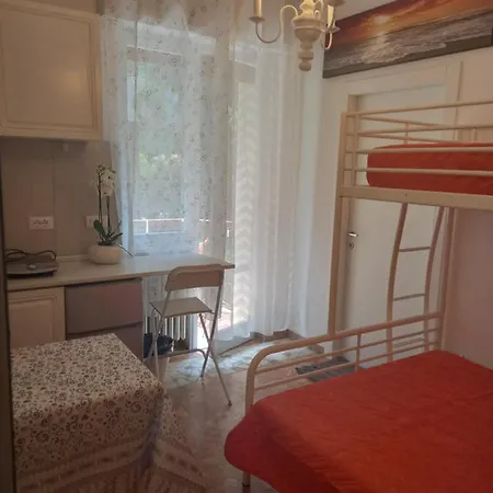 Minihouselarissa Diverona 3* Verona