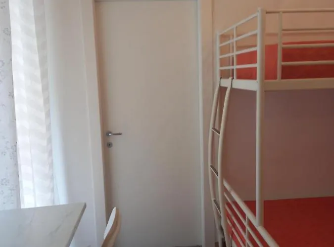 Minihouselarissa Diverona Gasthuis 3*