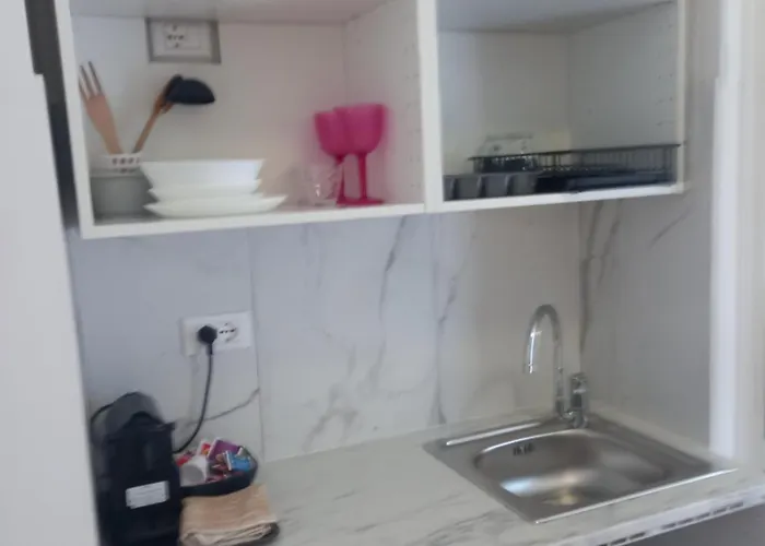 Minihouselarissa Diverona