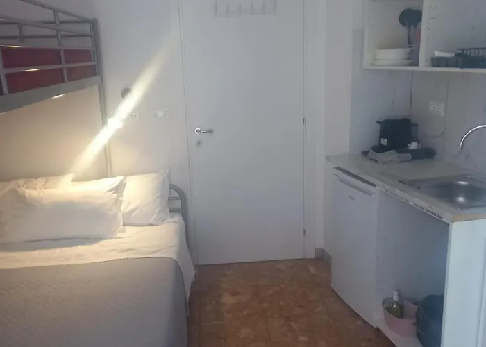 Gasthuis Minihouselarissa Diverona