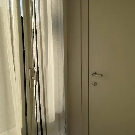 Minihouselarissa Diverona