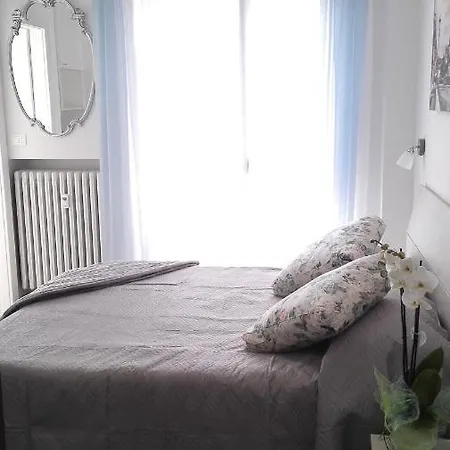 Konukevi Minihouselarissa Diverona