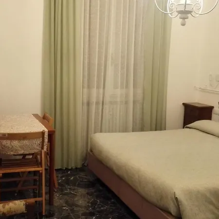 Minihouselarissa Diverona Gasthof