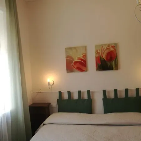 Pensión Minihouselarissa Diverona