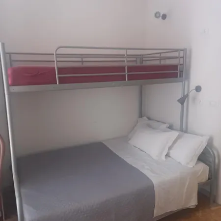 Minihouselarissa Diverona