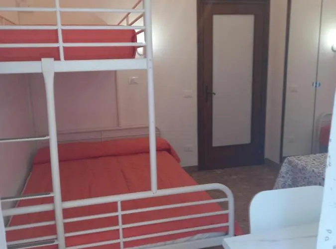Minihouselarissa Diverona بيت ضيافة فيرونا