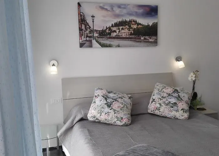 Minihouselarissa Diverona فيرونا